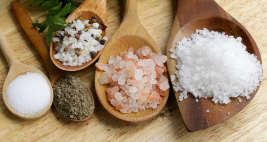 Nature-Made Salt: The Top 4 Healthy Lifestyle Uses For Health, Body & Skin